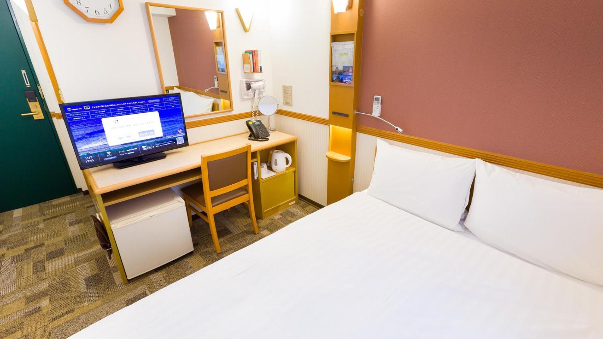 Toyoko Inn Matsumoto Ekimae Hommachi Rum bild